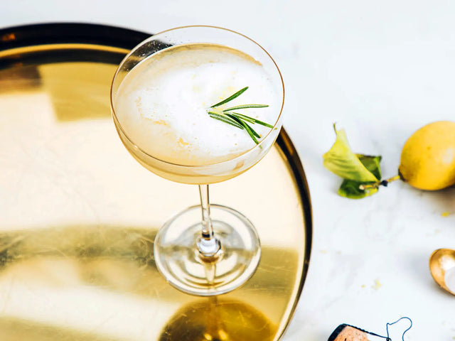 Celebrate with a Zesty Low-Alcohol CBD Cocktail: The Lemon Sparkle